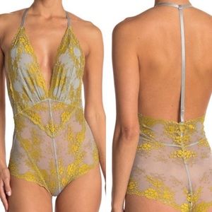 Wishlist Sheer Lace Teddy Gray Gold Floral Deep V T Strap Halter Size Small